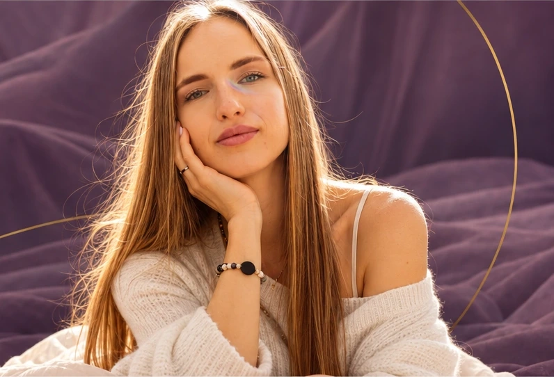 Aleksandra na fioletowym tle
